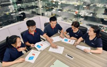 为什么制造评审设计对塑料叼嘿视频导航页至关重要？